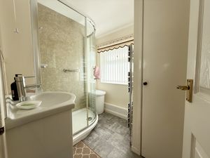 Photo 16- click for photo gallery